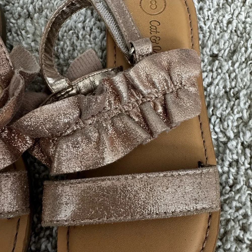 Cat & Jack Toddler Rose Gold Ruffle Sandals Toddler Girls' Dita Sandals Size 8 - Picture 3 of 5